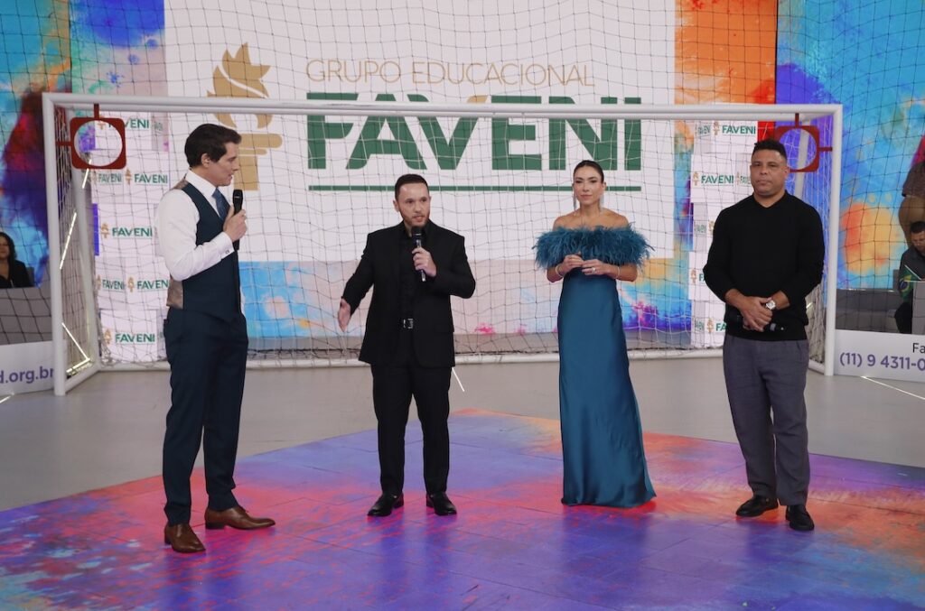Celso Portiolli, Leandro Xavier, Patrícia Abravanel, Ronaldo Fenômeno no Teleton - Foto: Lourival Ribeiro / SBT