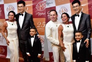 João Miguel com o tio Val Couto e Esdras de Souza e Gretchen - Crédito da Foto: Divulgação