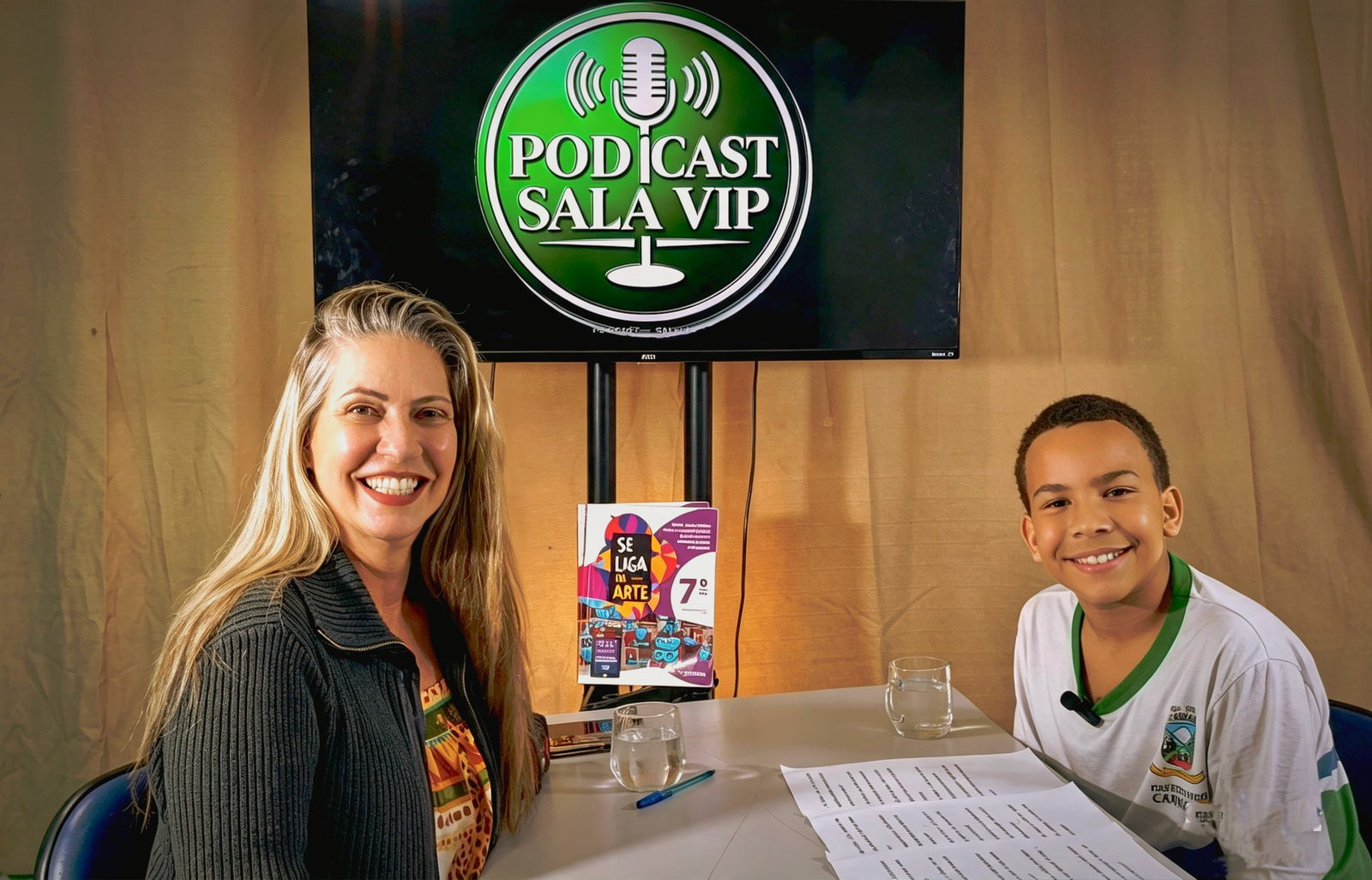 Sala Vip: O Podcast Escolar que Virou Movimento, produzido por Joacles Costa